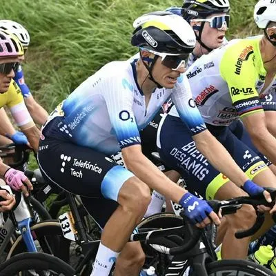 En la primera etapa del Tour de Francia 2023, una caída hizo abandonar a Enric Mas, del Movistar, uno de los favoritos al top 10.