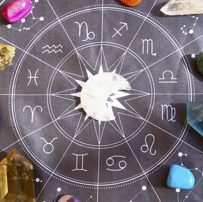 Horóscopos color, número y días de la suerte para cada signo en julio