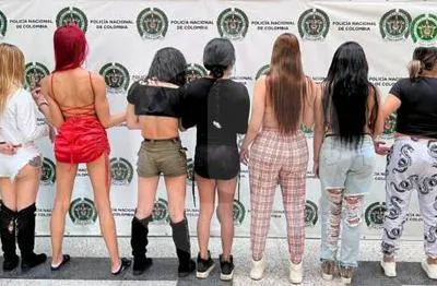 Condenan a 7 mujeres trans y una cisgénero de red delictiva que seducía extranjeros para robarlos, en Medellín
