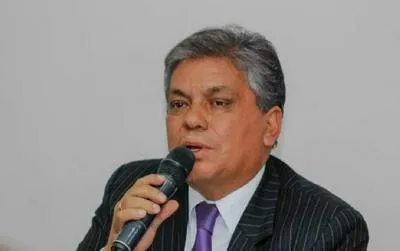 Gilberto Rondón, a quien el Gobierno Nacional le aceptó renuncia por escándalo de contratación.