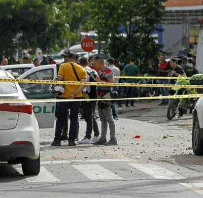 El alcalde de Bucaramanga reportó que luego de las protestas de hoy, el balance general fue de 6 policías heridos y 5 capturados por los disturbios.