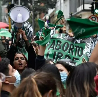 El Ministerio de Salud agregó el concepto de personas gestantes al fallo de la despenalización del aborto