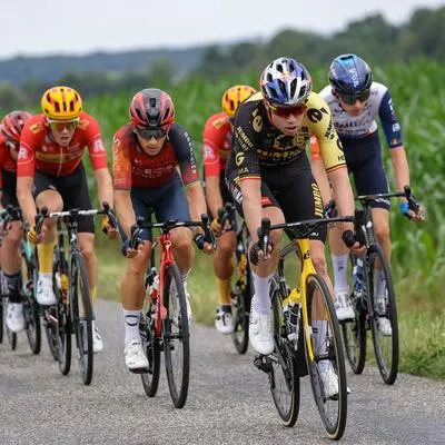 Etapa 6 del Tour de Francia EN VIVO hoy: cómo van los colombianos y mejores momentos de la etapa.