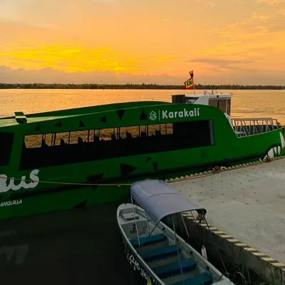 Barranquilla estrenó nuevo barco para pasear por el río Magdalena. La embarcación recorrerá 6,7 kilómetros por el muelle del Malecón. 