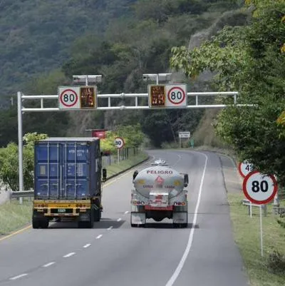 El Ministerio de Transporte y la Agencia Nacional de Seguridad Vial sorprendieron con anuncio y radical decisión sobre límites de velocidad en Colombia.