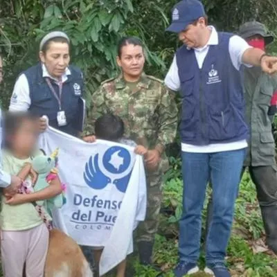Foto de Sargento Karina Ramírez liberada por Eln y su mamá dice si se retira del Ejército