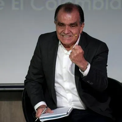 Óscar Iván Zuluaga y su hijo aceptaron cargos por el escándalo de Odebrecht, cuando recibieron dineros para la campaña presidencial de 2014. 