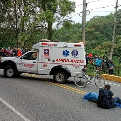 Murió ciclista que se estrelló contra una bicicleta, en Medellín