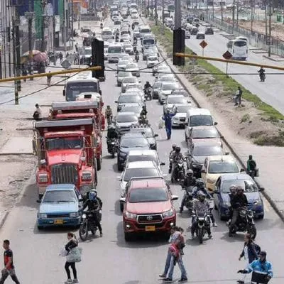 William Dau, alcalde de Cartagena, propuso limitar tránsito de carros en horas pico, salvo a aquellas personas que pagan por el permiso.