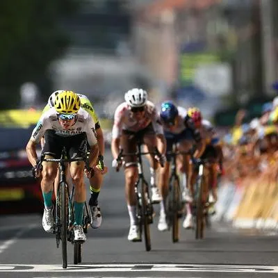 Esteban Chaves pasó de quinto en la etapa 10 del Tour de Francia hoy.
