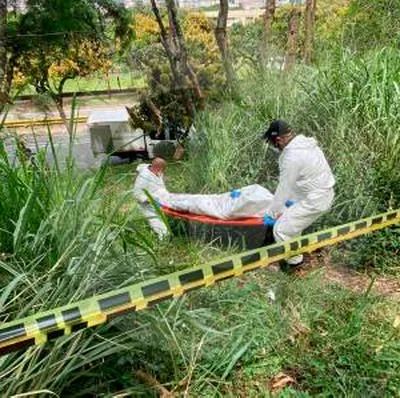 Levantamiento de cuerpo. En relación con oleada de homicidios en Antioquia.