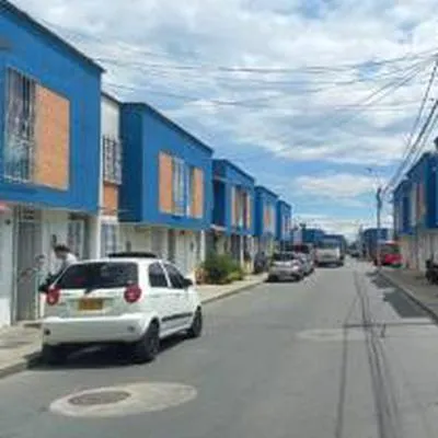 Un hombre encontró un feto dentro de un frasco en Armenia, Quindío. Lo habían abandonado y dejado en una bolsa.