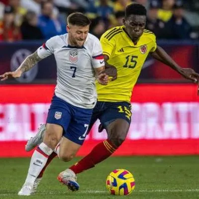 Yílmar Velásquez en el partido amistoso de Colombia contra Estados Unidos. El jugador regresó a Independiente Santa Fe