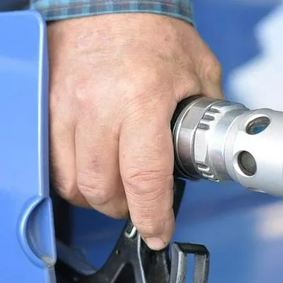 Gasolina que puede comprar un colombiano con su salario