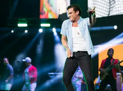  Silvestre Dangond. en relación con su paso por la TV: