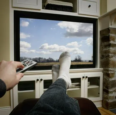 Elementos tecnológicos con los que puede convertir un televisor a 'smart'.