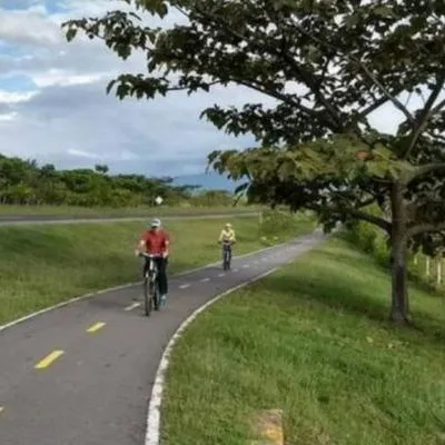 Robo en Ibagué: siete ladrones atracan a ciclista en vía aeropuerto Perales