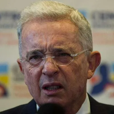 Foto de Álvaro Uribe, que pataleó por decisión de La Haya que niega pretensiones de Nicaragua