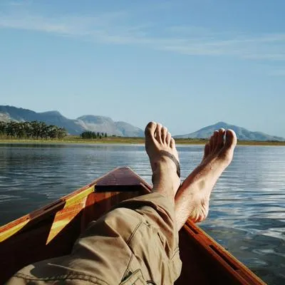 Foto de hombre descansando, a propósito de festivos Colombia 2023 calendario