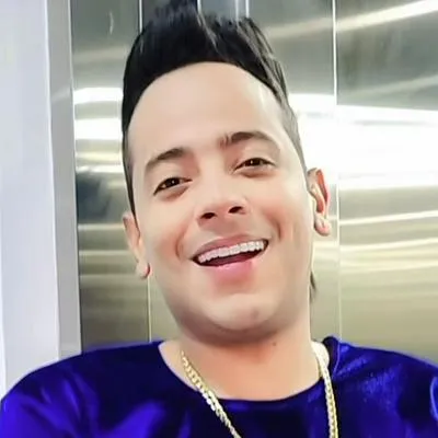 El presentador de 'Buen día, Colombia', Orlando Liñán, habló sobre la nueva canción en la que está trabajando y aseguró que continúa en el matutino.