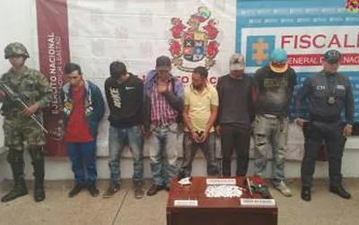 Capturados por vender droga en Quindío.
