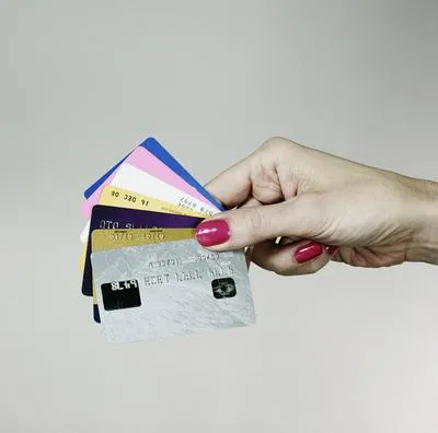 Expertos dan clave para poder sacar una tarjeta de crédito en Colombia cuando se está reportado en Datacrédito. Vea qué puede hacer para optar al crédito.
