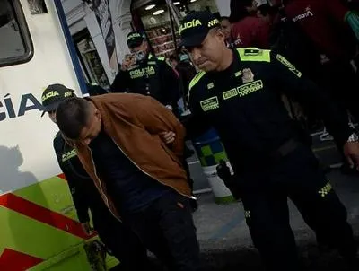 Agentes encubiertos impactan redes de hurto y reventa de celulares en Bogotá