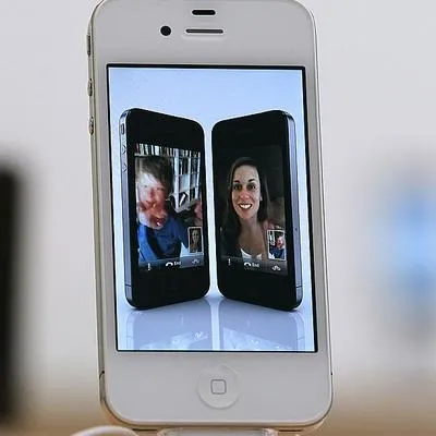 Se acab de subastar por internet en Estados Unidos un iPhone 4, que tuvo un precio de 190.000 dólares y nunca fue sacado de su caja.