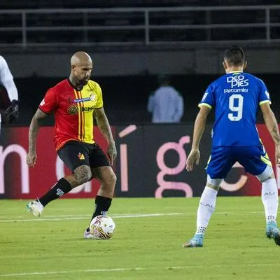 Deportivo Pereira debutó en la Liga BetPlay del segundo semestre frente al Deportivo Cali con una derrota que preocupa a sus hinchas. Por su parte, Cali sigue en su pelea por no descender.