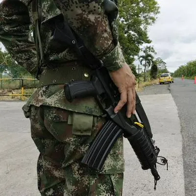 Ejército. En relación con combates contra las Farc.