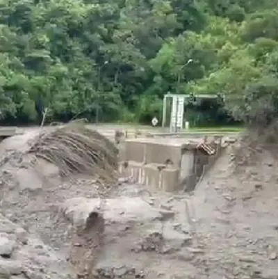 Vía Bogotá-Villavicencio tragedia: alcalde Quetame señala a Gobierno