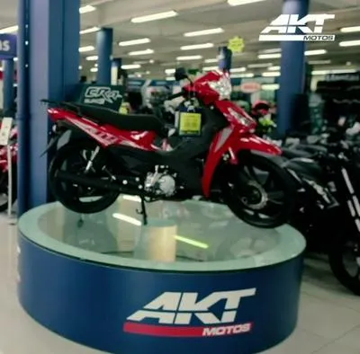 AKT Motos, reconocida marca de motocicletas, ofrece empleo en las principales ciudades de Colombia y acá le contamos qué vacantes y sueldos hay.