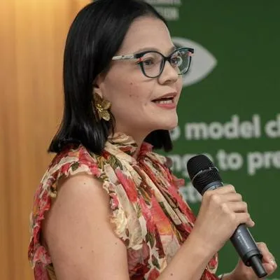 La colombiana Natalia Bayona es la primera americana en ocupar el cargo de directora de la Organización Mundial de Turismo y marca la historia.