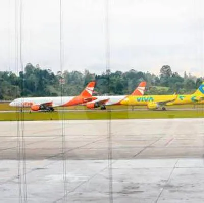 Aviones de las aerolíneas liquidadas Viva y Ultra. Easyfly y Wingo quieren cubrir 8 rutas que ambas aerolíneas dejaron libres