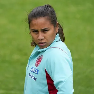 La atacante de la Selección Colombia femenina Leicy Santos, quien criticó suspensión de amistoso contra Irlanda.