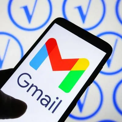 Gmail estrena nuevas funciones que utilizan inteligencia artificial para optimizar procesos, incluye redacción inteligente y depuración de correos