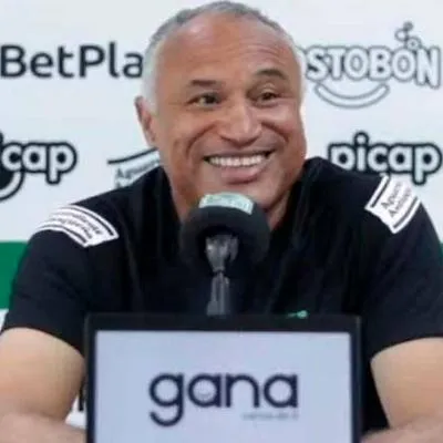 El entrenador interino de Atlético Nacional, William Amaral, soltó la lengua y dejó ver que tiene convesaciones adelantadas para ser técnico en propiedad.