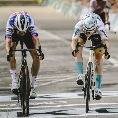 Mohoric, con 'foto finish', ganó la etapa 19 del Tour de Francia; clasificación general