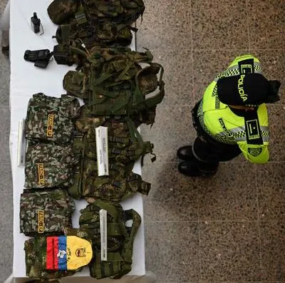Capturan en Bogotá red que hacía uniformes a Disidencias de las Farc