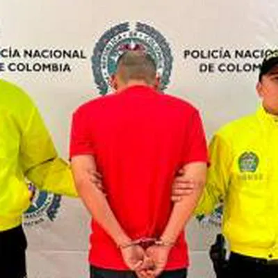 Autoridades capturaron a alias 'Barbas, de 38 años, un habilidoso ladrón que lograba abrir carros sin dañarlos y llevarse todo lo que había dentro.