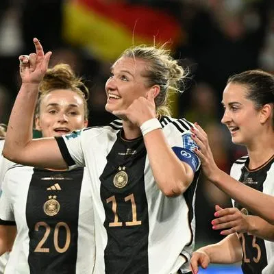Grupo de Colombia en el Mundial Femenino empezó con la victoria de Alemania 6-0 sobre Marruecos. Brasil le ganó a Panamá y Argentina perdió con Italia en los últimos minutos. 