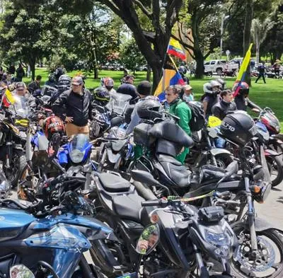 Carro o moto en Colombia no puede tener dos dueños, por el Runt