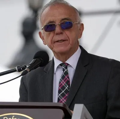 Iván Velásquez, ministro de Defensa que estaría hospitalizado.