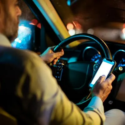 InDrive, app de transporte que prestará plata en Colombia a miles