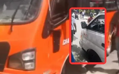 Bus y ambulancia. El relación con paro de conductores en Ibagué.