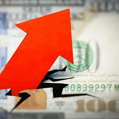 Dólar con una flecha para arriba, a propósito de que en Colombia volvió a subir el precio, esperando datos de la FED