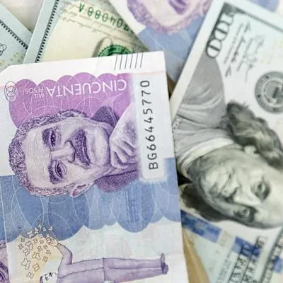 El prestigioso portal Bloomberg señaló qu el peso colombiano es la mejor moneda del mundo y dejó ver razones. Inversionistas, motivados.