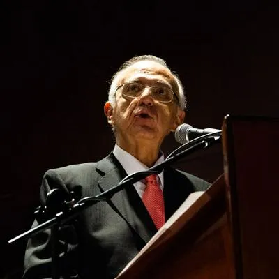 Iván Velásquez, ministro de Defensa, quien recientemente estuvo hospitalizado. Fue dado de alta