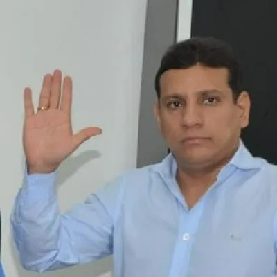 Roban dentro de un baño de centro comercial a exfuncionario de la alcaldía de Santa Marta.