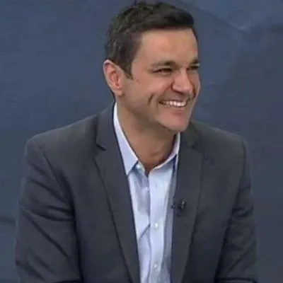 Foto de Juan Diego Alvira, en nota de que el periodista a Lo sé todo lo complicó en Canal 1 con programa Sin carreta